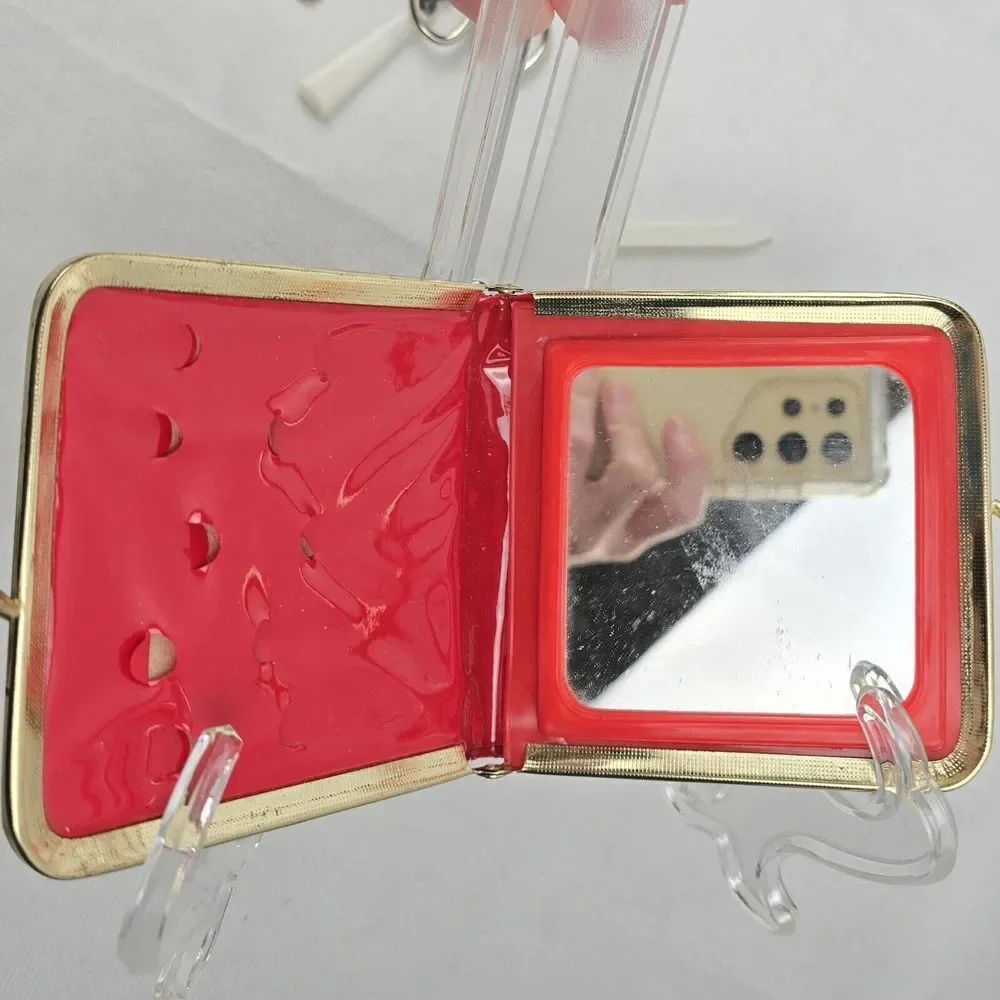 Vintage Gold 4 Piece Manicure Set With Mirror‎